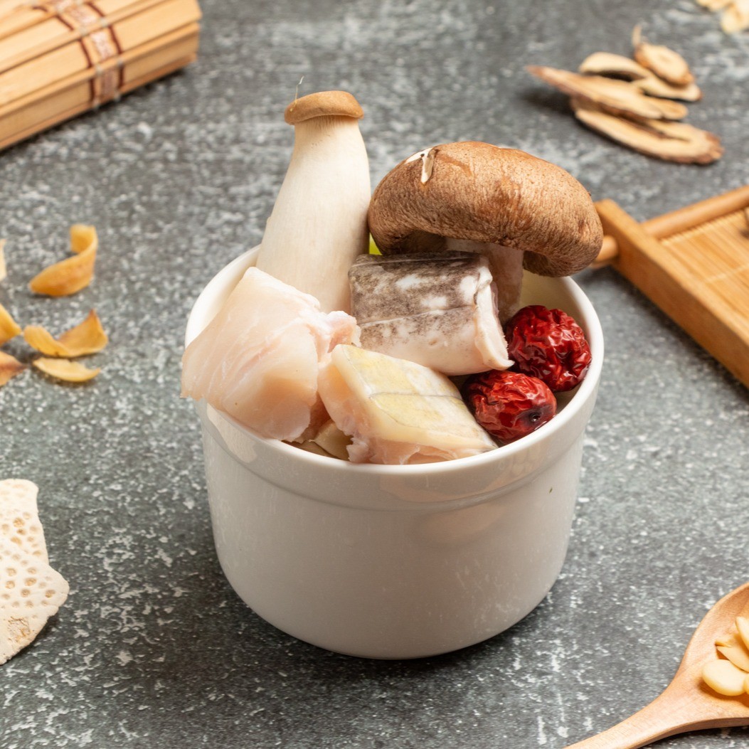 南杏龍鳳燉鱷盅湯 Nanxing crocodile meat soup