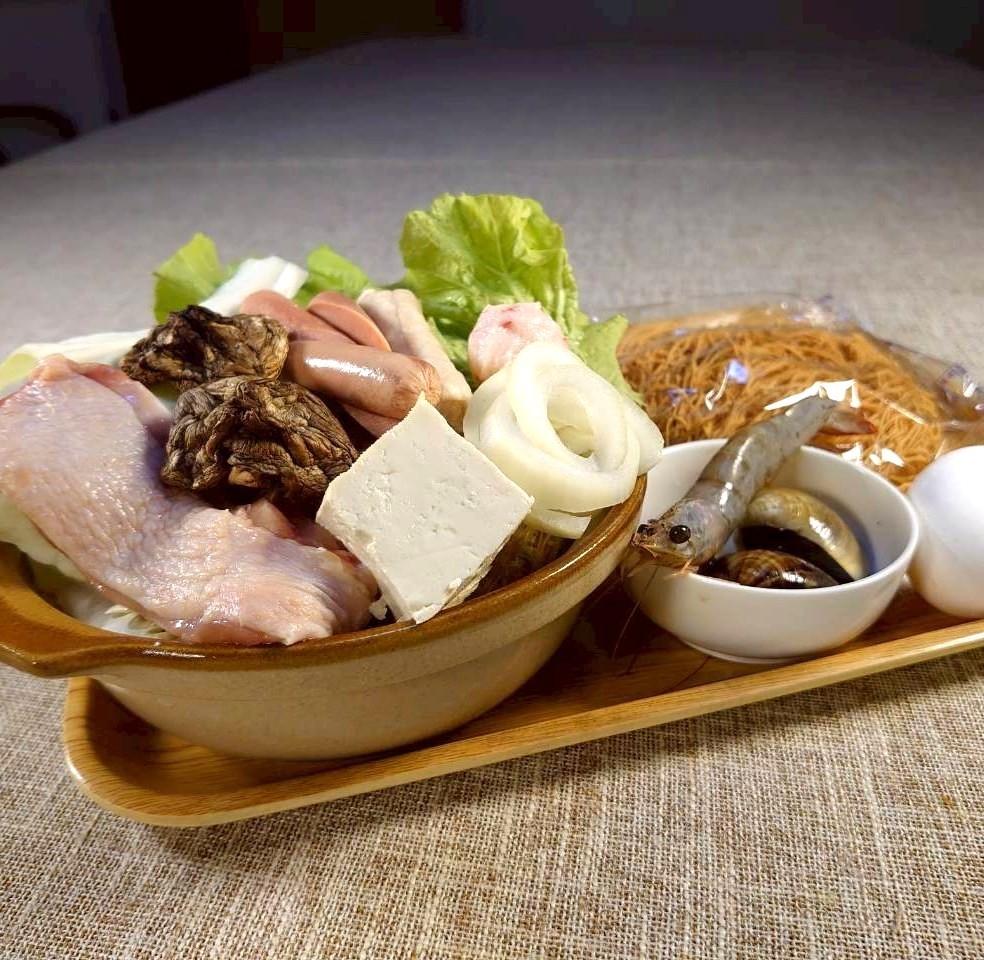 雞腿排雞絲麵